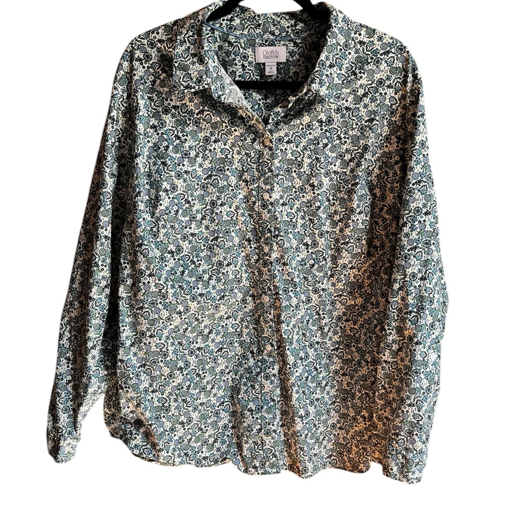 Croft and Barrow Women's Floral Medallion Button-Up Top - Green